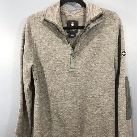 Victorinox Swiss Army Grey Pullover 
